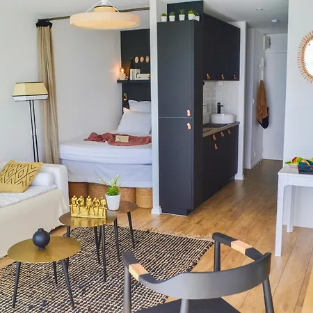 Apartment -le Phare- Front De A Avec Balcon Concarneau